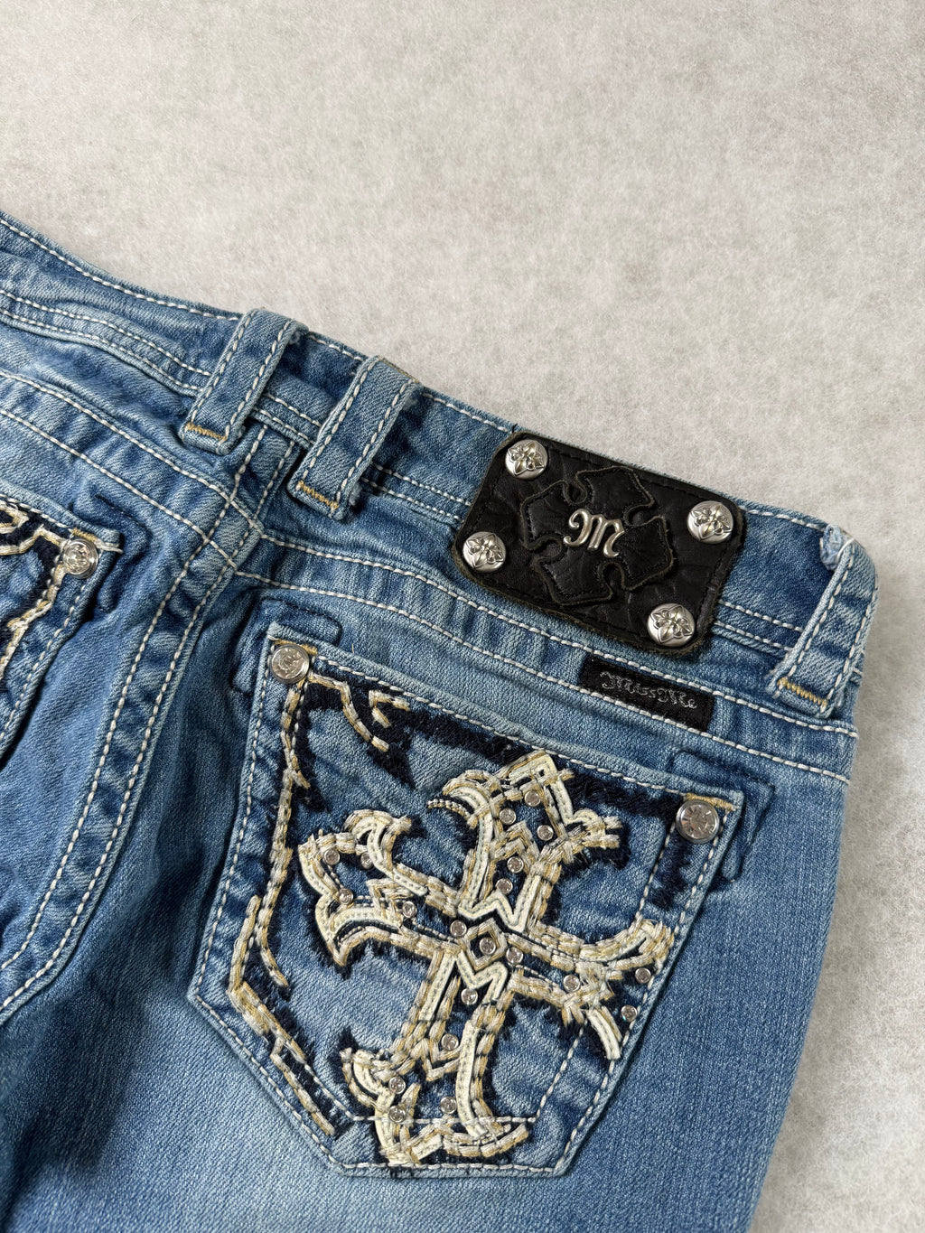 Miss Me Boot Cut Low Waist Jeans 28