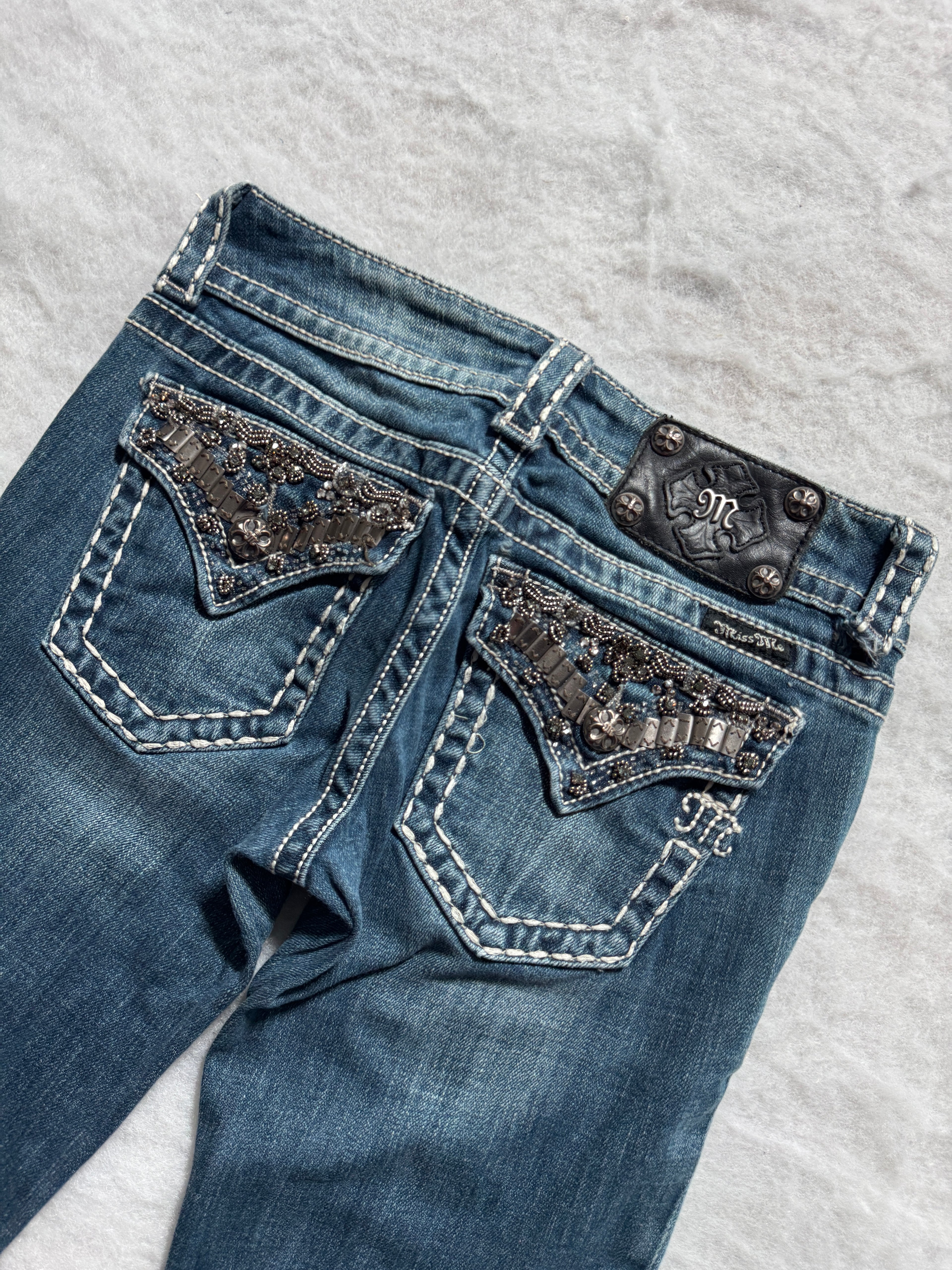 Miss Me Boot Cut Low Waist Jeans 26