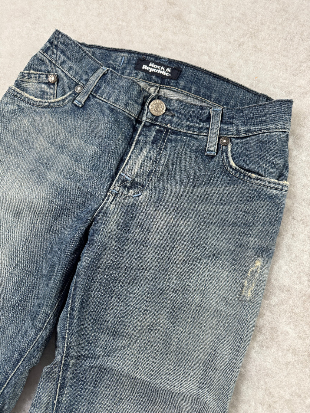 Rock & Republic Boot Cut Low Waist Jeans 23