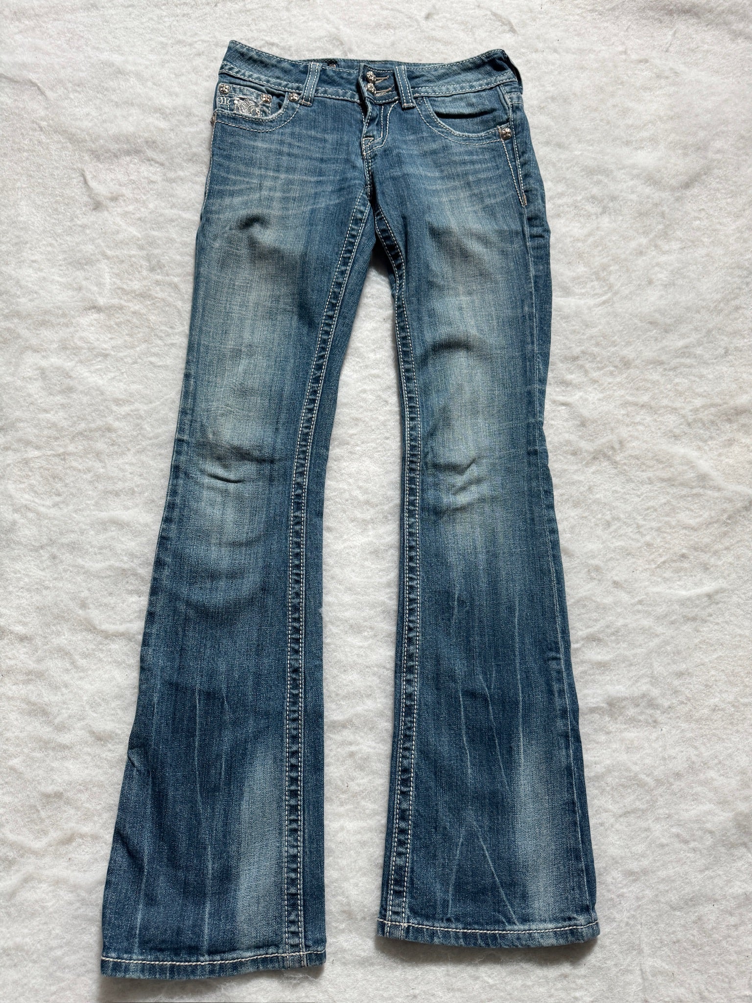 Miss Me Boot Cut Low Waist Jeans 25