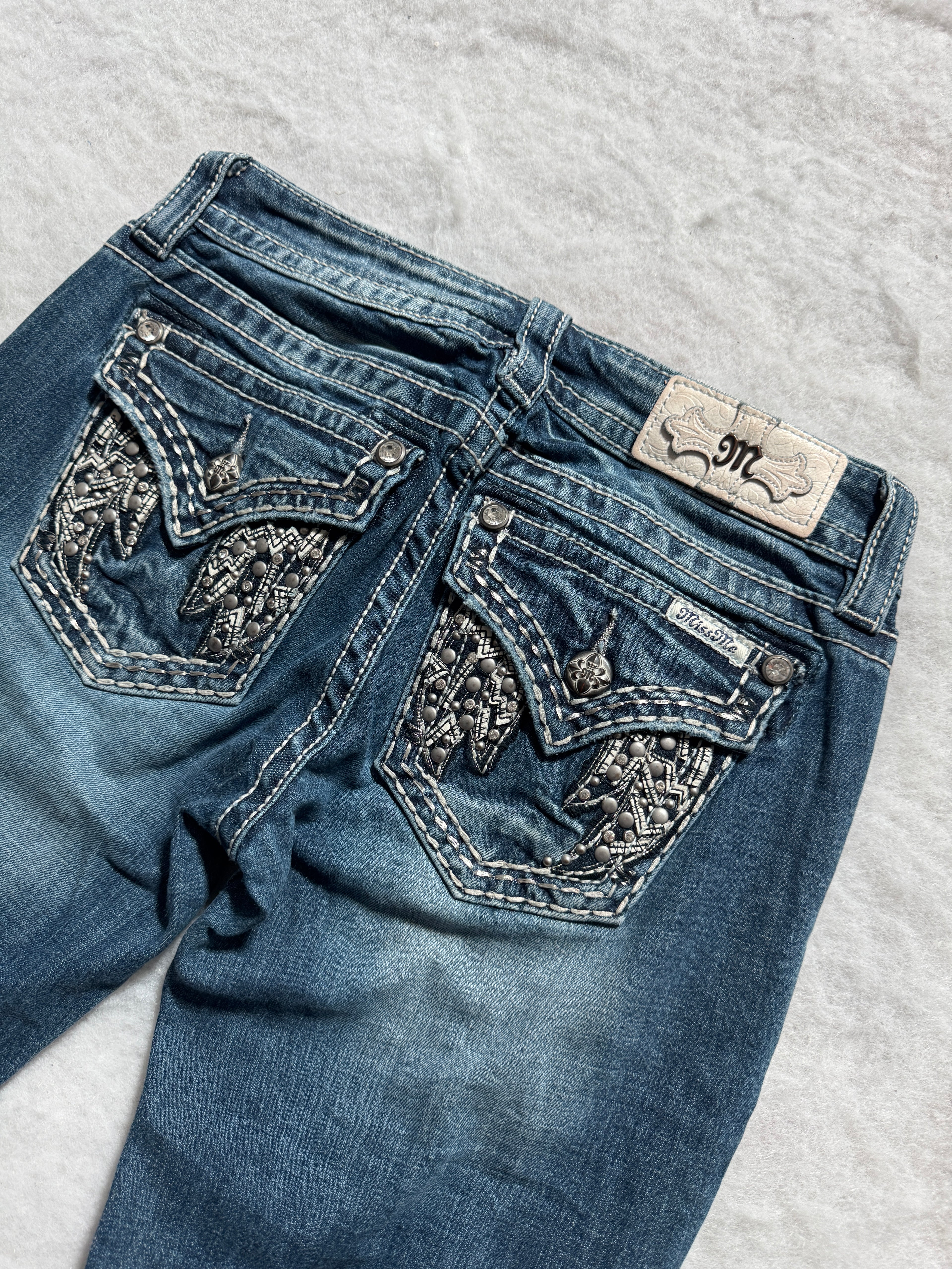 Miss Me Boot Cut Low Waist Jeans 26