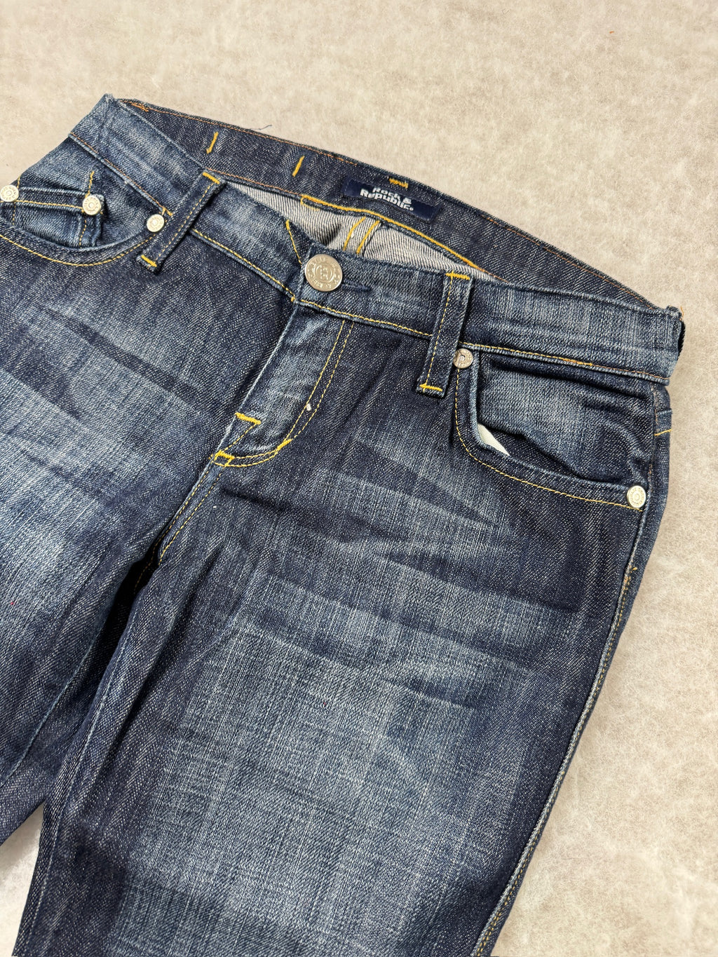 Rock & Republic Boot Cut Low Waist Jeans 25