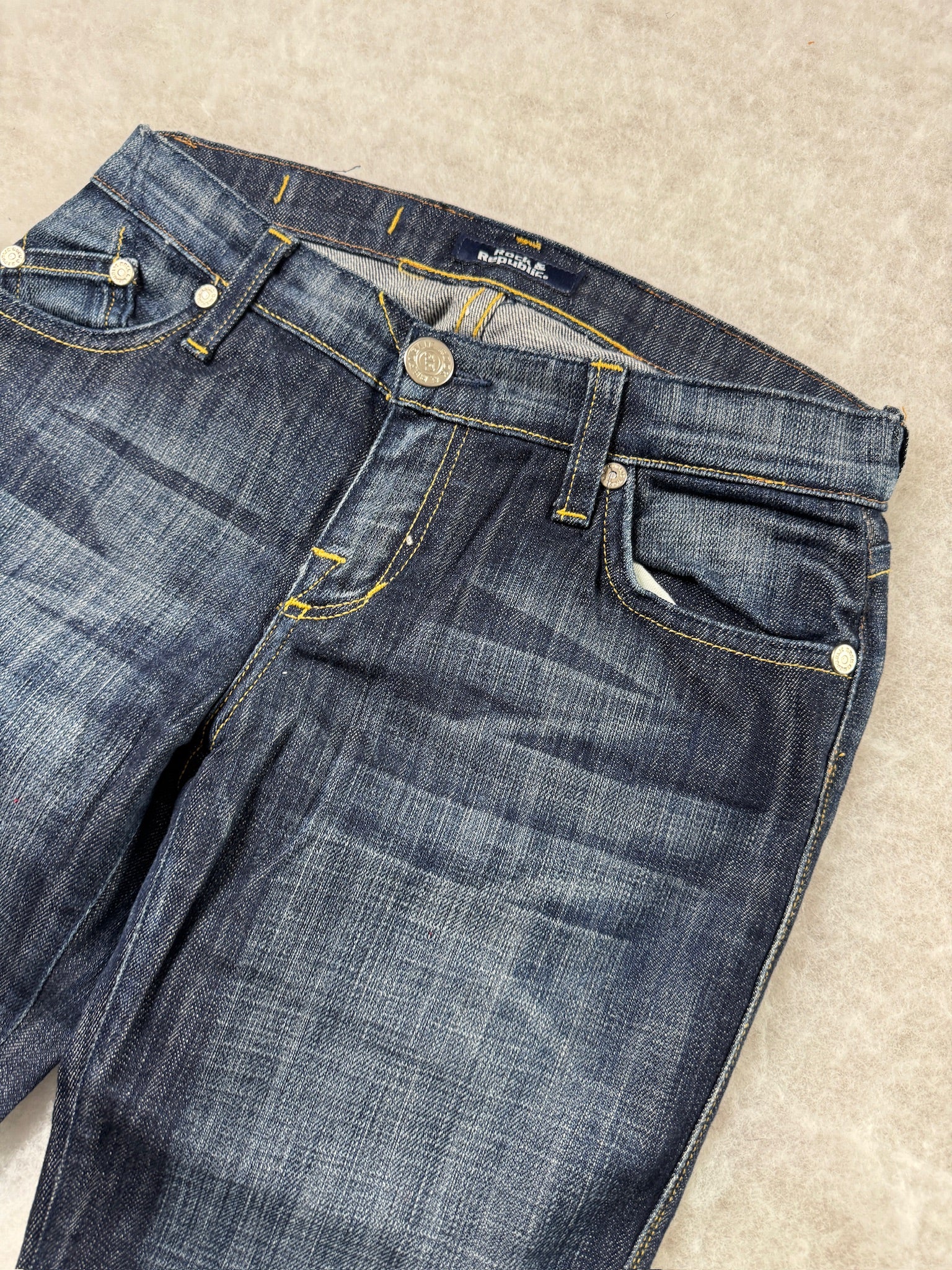 Rock & Republic Boot Cut Low Waist Jeans 25