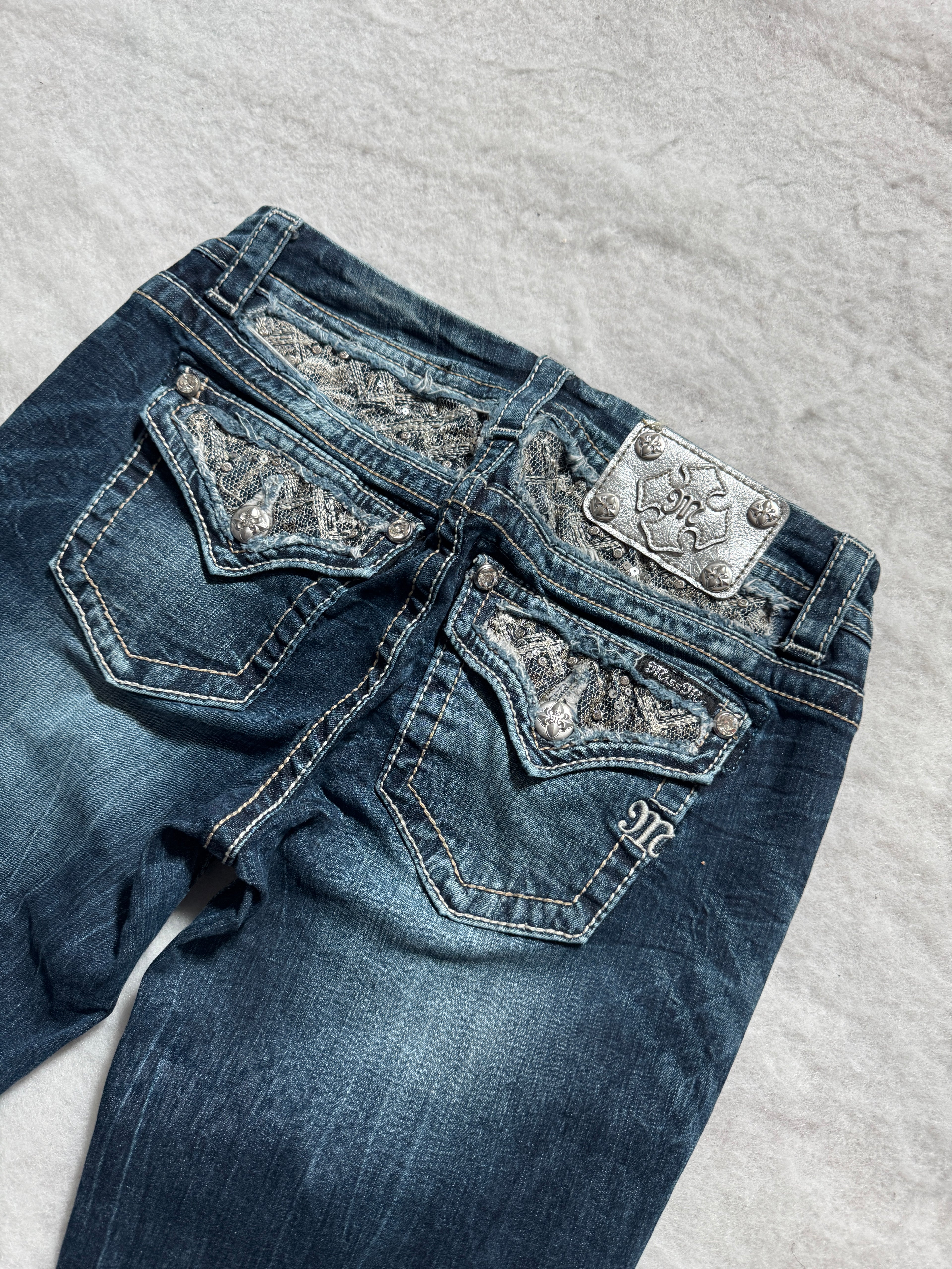 Miss Me Boot Cut Low Waist Jeans 26