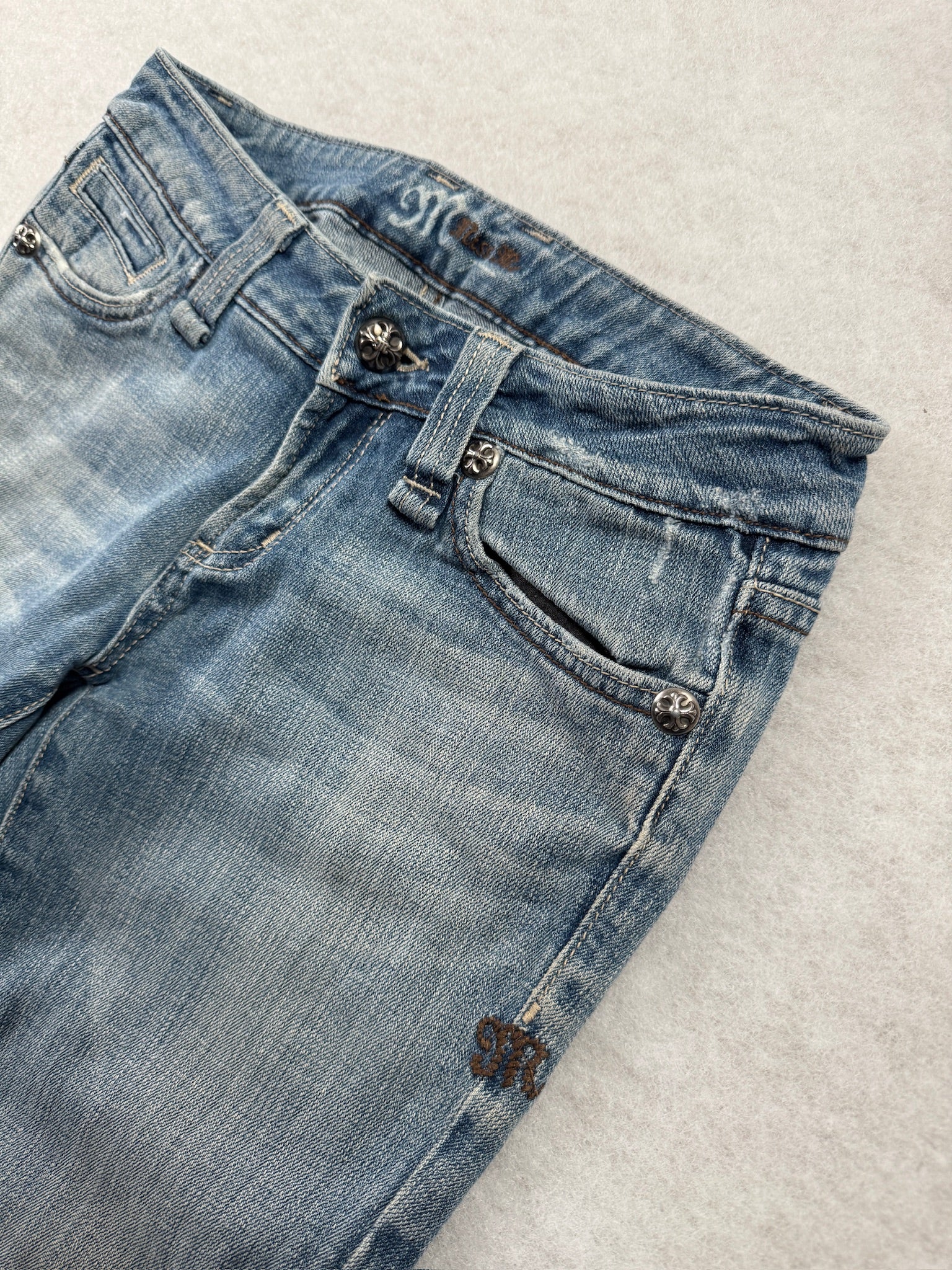 Miss Me Boot Cut Low Waist Jeans 27