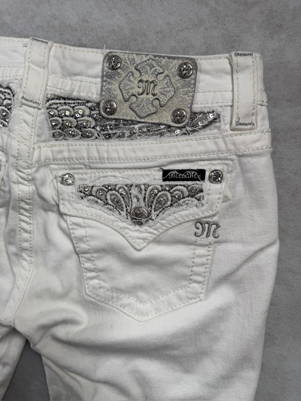 Miss Me Boot Cut Low Waist Jeans 28
