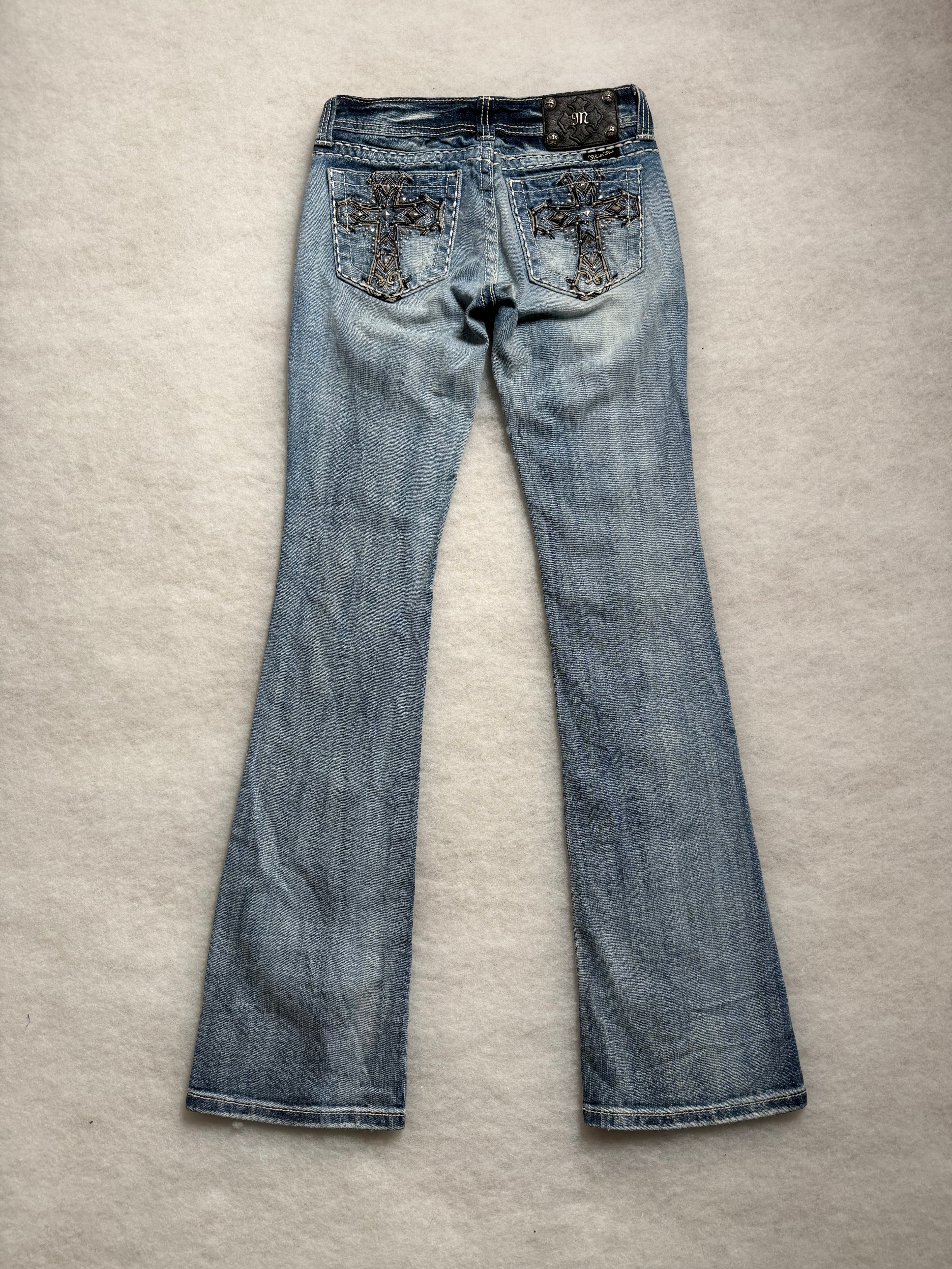Miss Me Boot Cut Low Waist Jeans 26