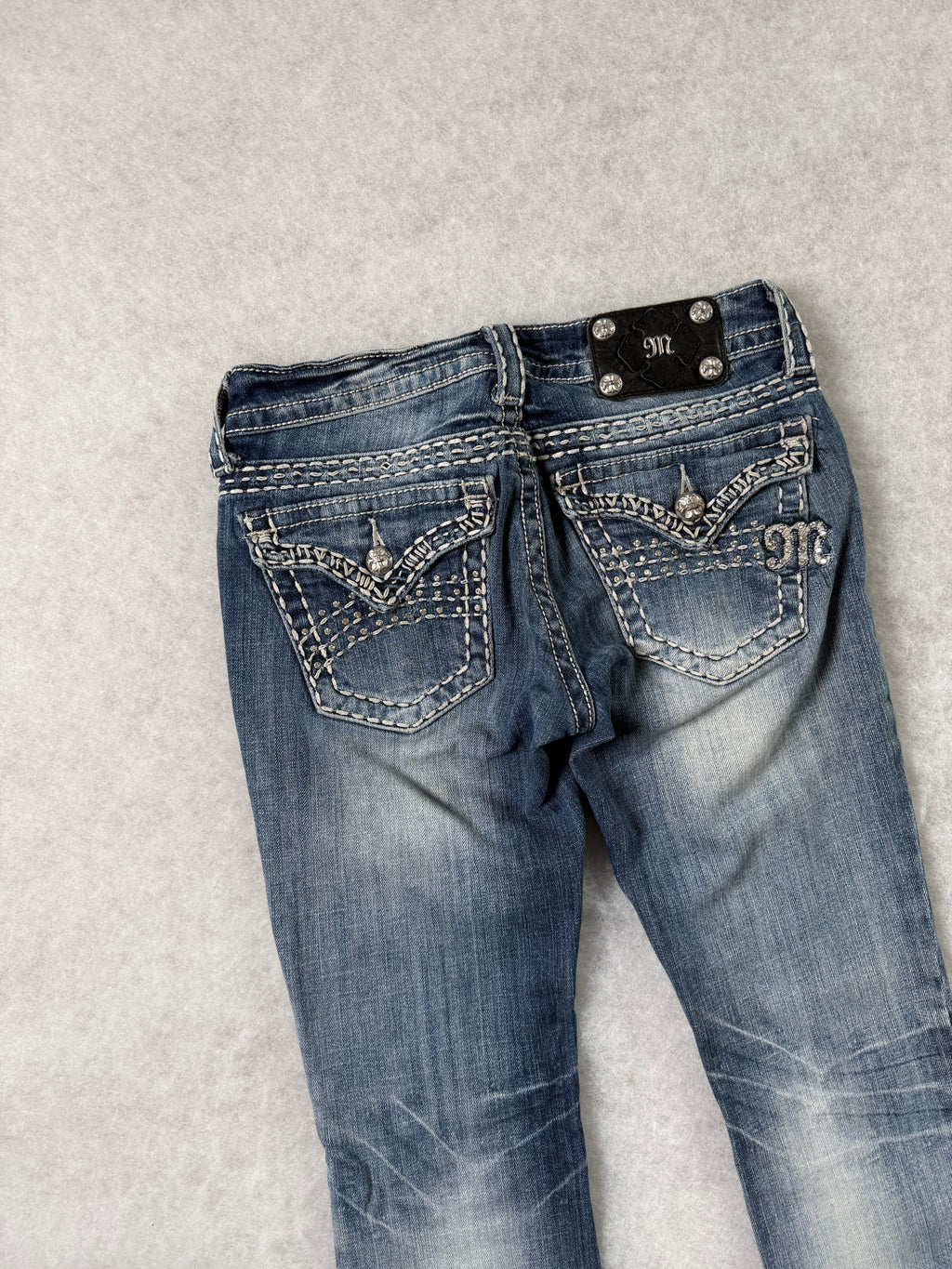 Miss Me Boot Cut Low Waist Jeans 26
