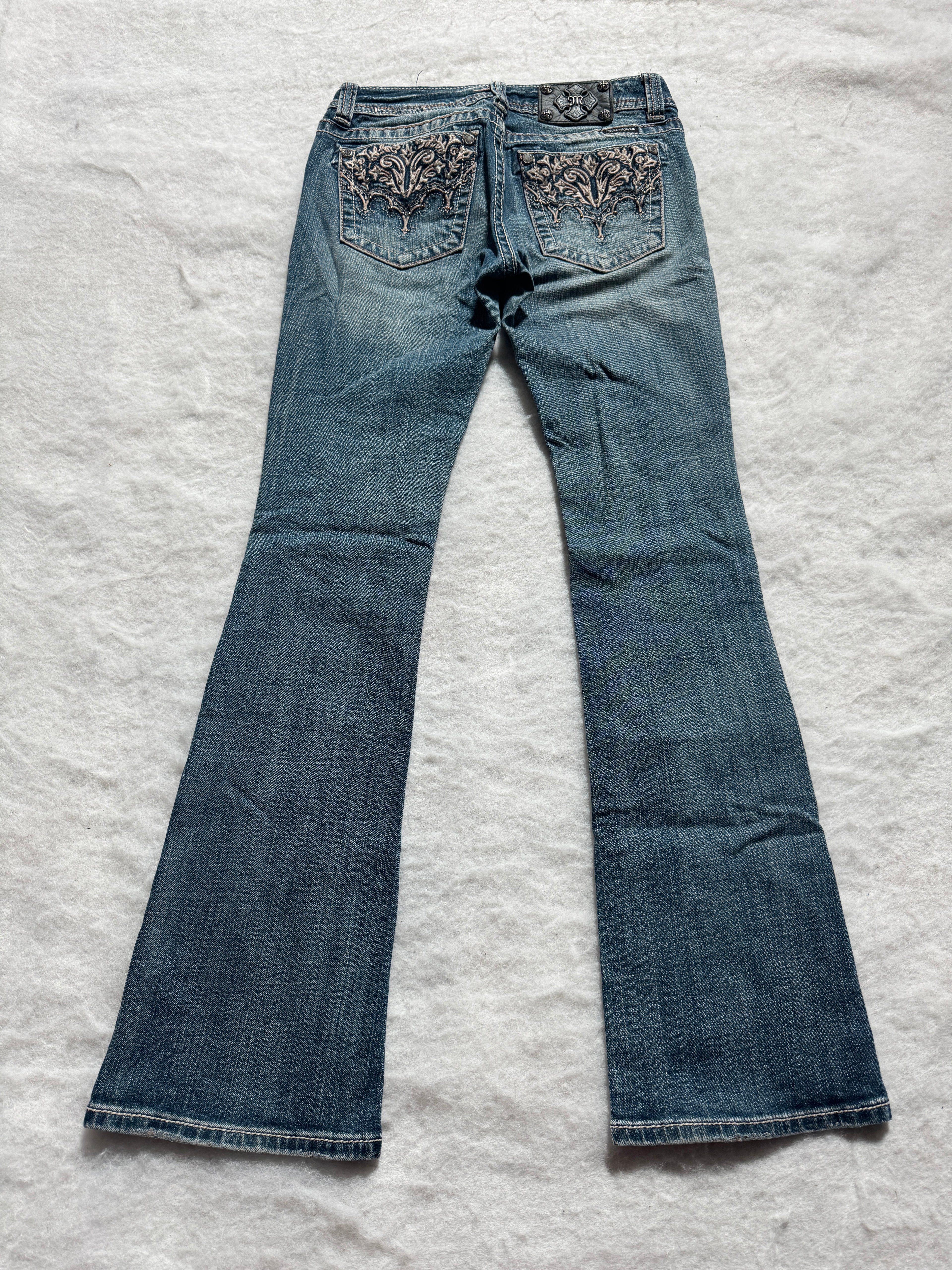 Miss Me Boot Cut Low Waist Jeans 28