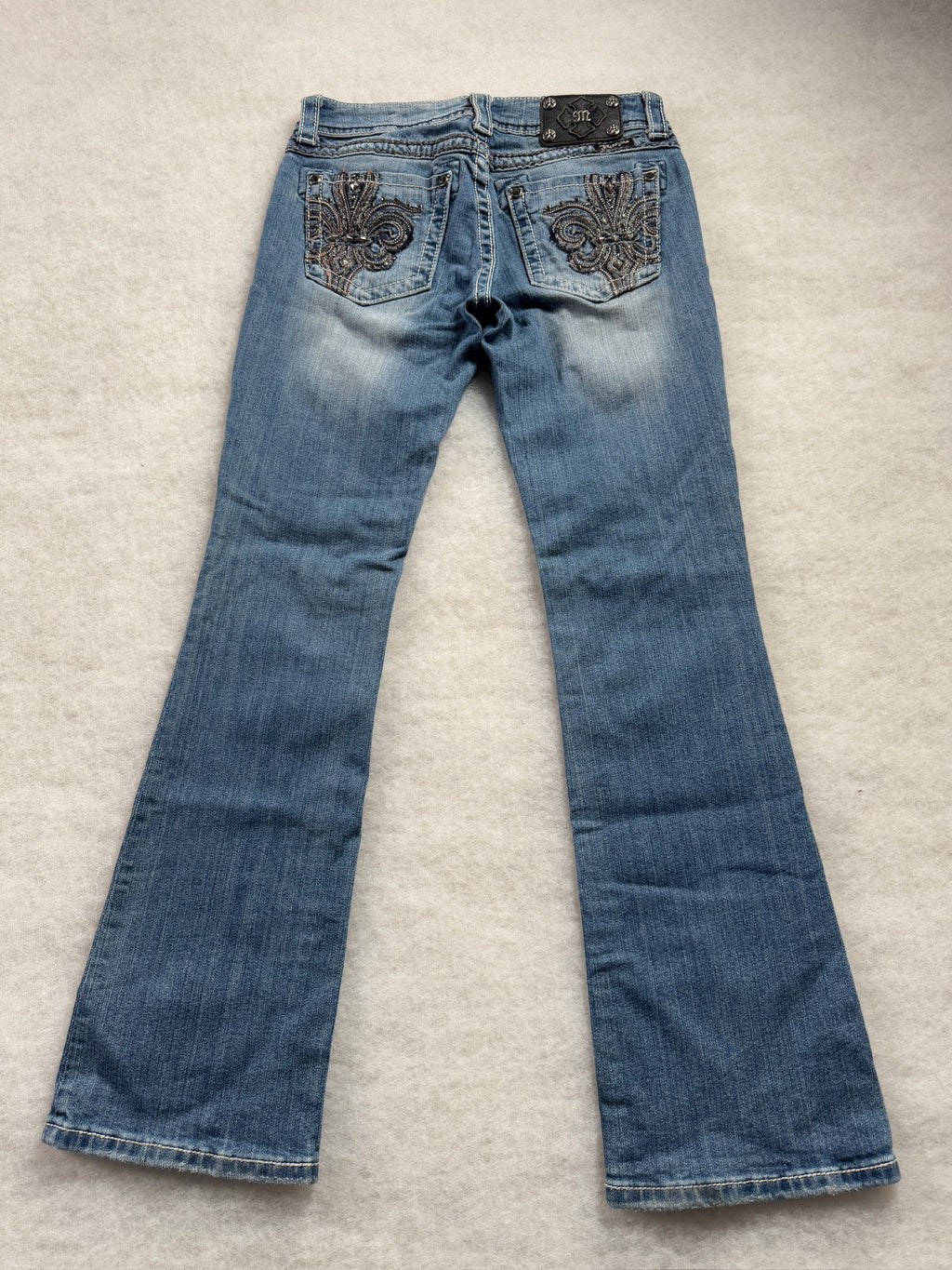 Miss Me Boot Cut Low Waist Jeans 28