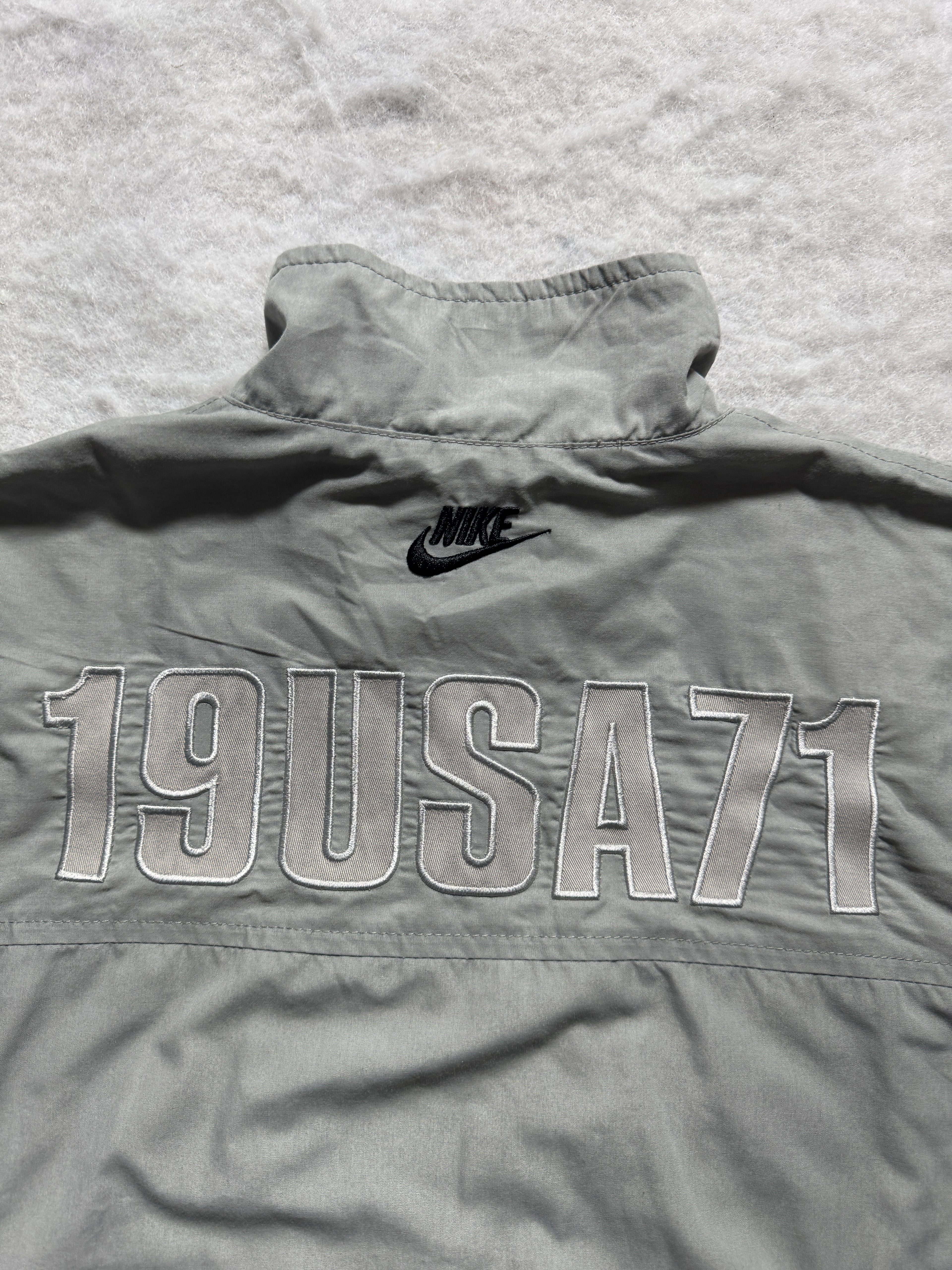 Nike Jacke Windbreaker 19USA71
