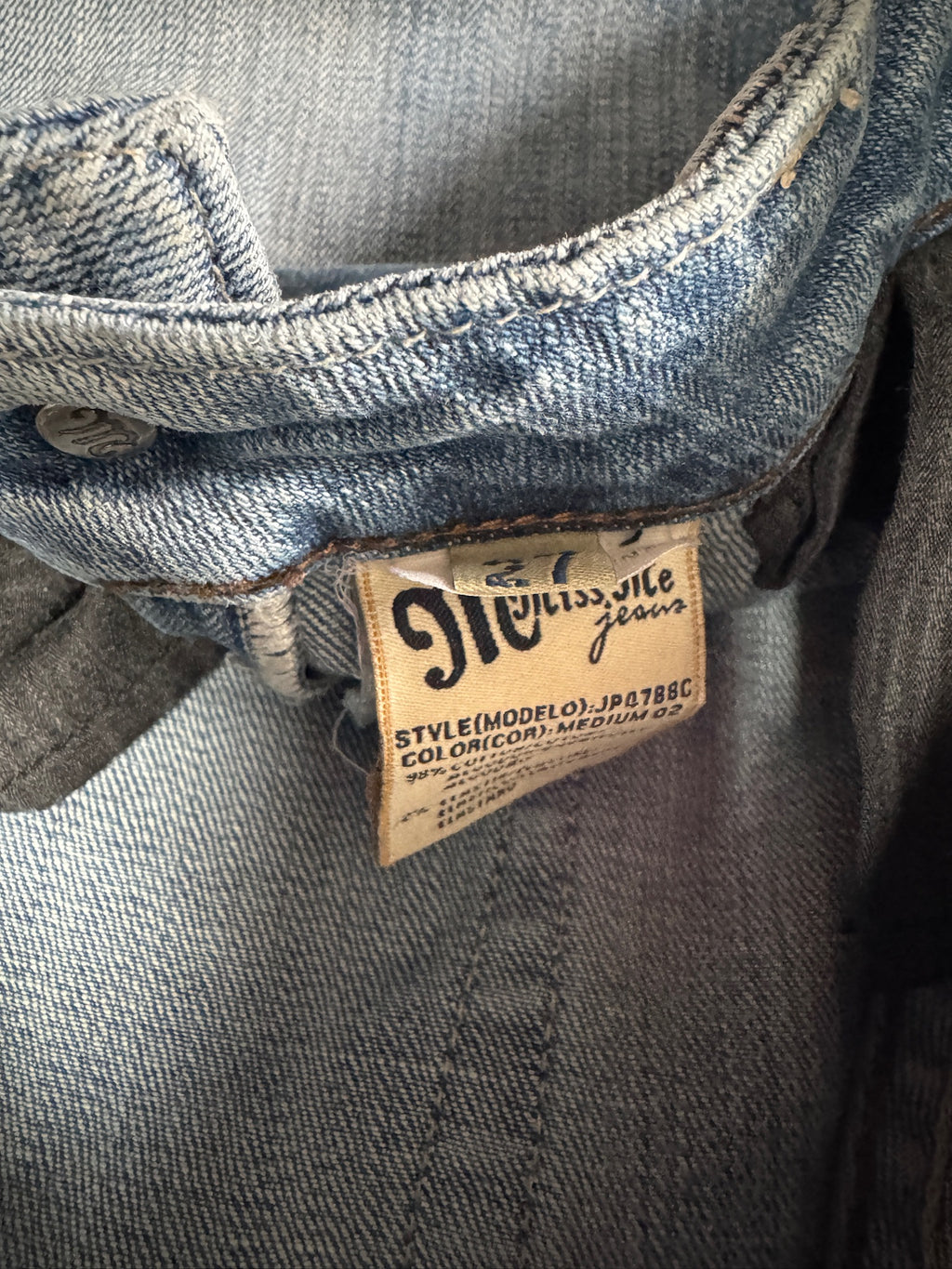 Miss Me Boot Cut Low Waist Jeans 27