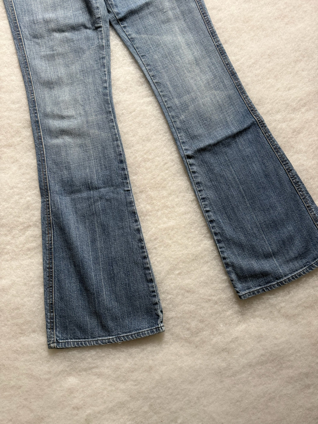 Seven Boot Cut Low Waist Jeans 27
