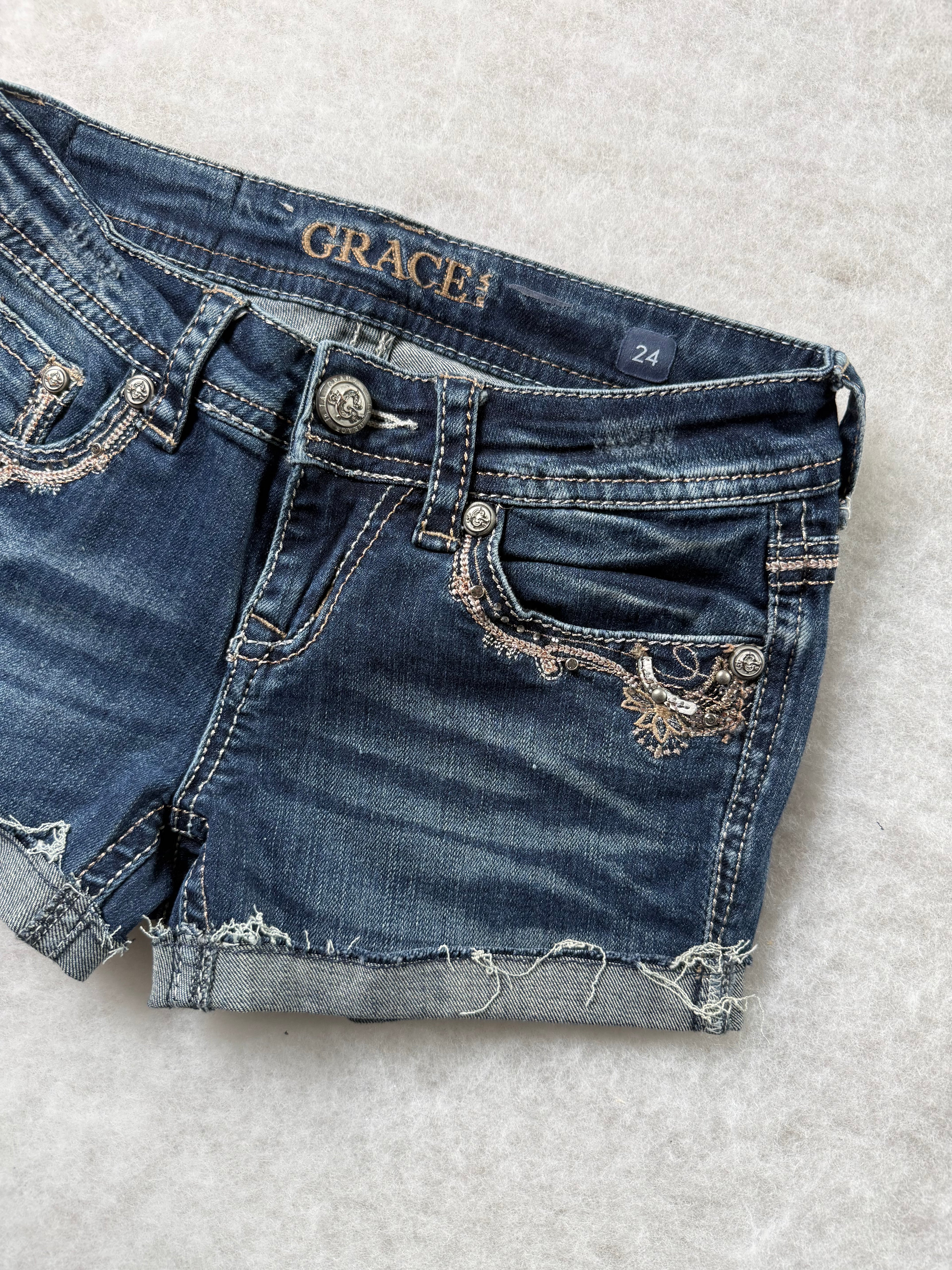 Grace in LA Shorts 24