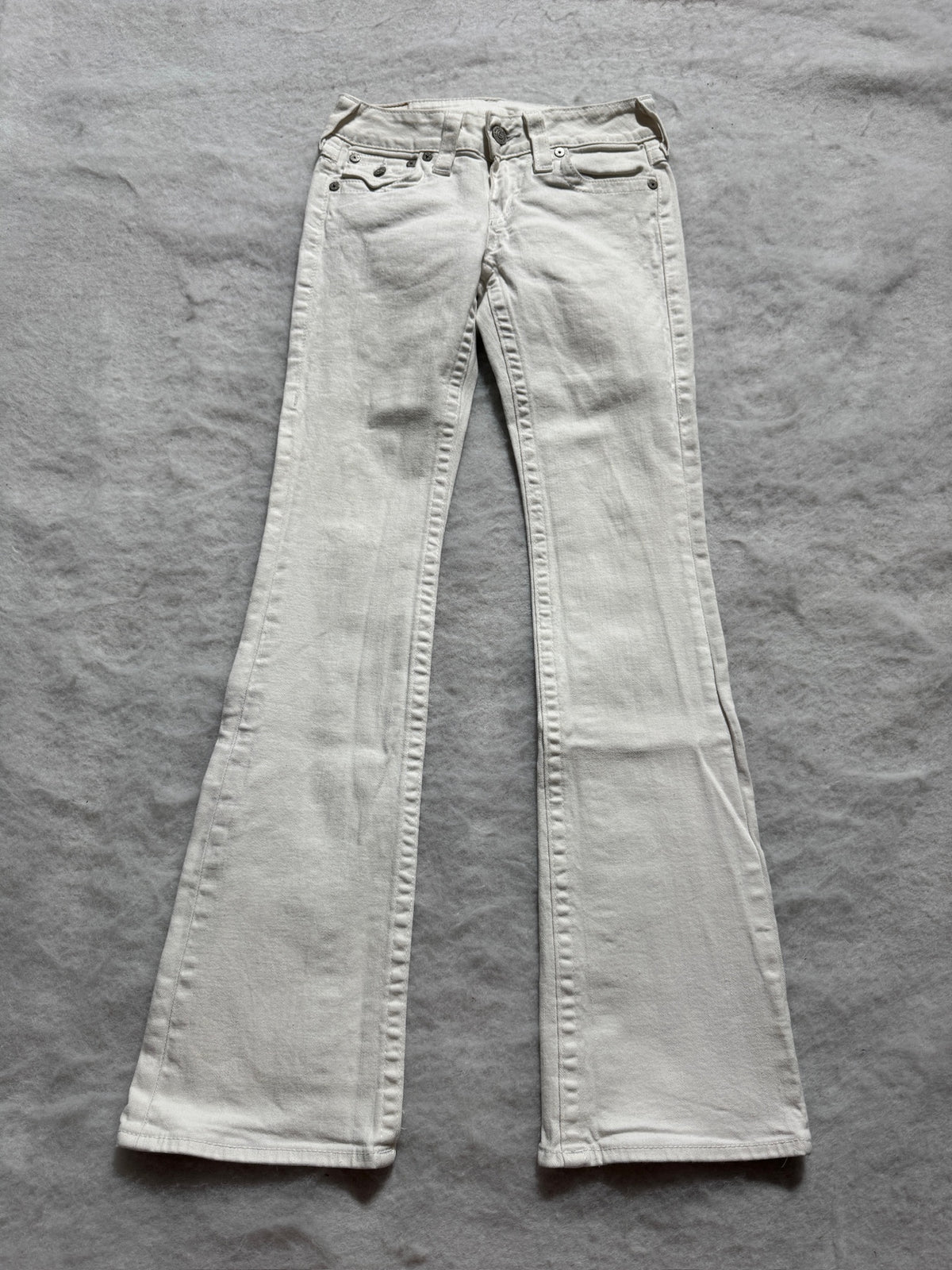 True Religion Boot Cut Low Waist Jeans Weiß, Foto 1 von 4