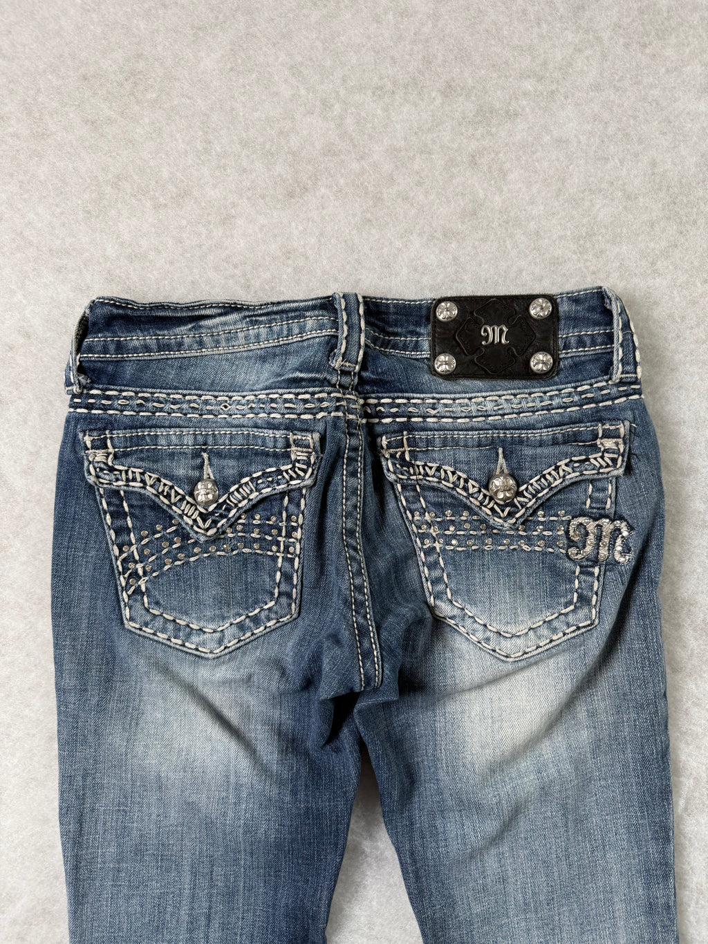 Miss Me Boot Cut Low Waist Jeans 26