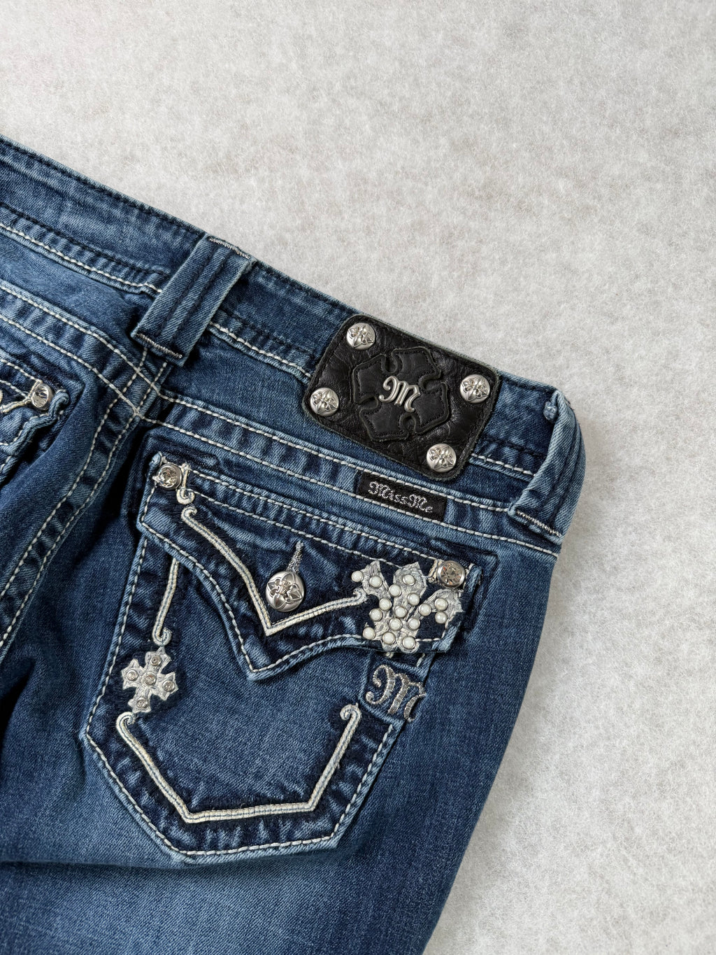 Miss Me Boot Cut Low Waist Jeans 28