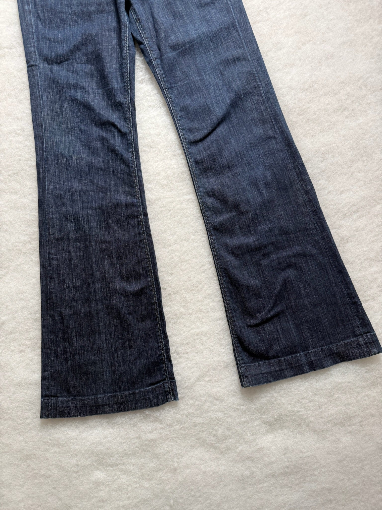 Seven Boot Cut Low Waist Jeans 27