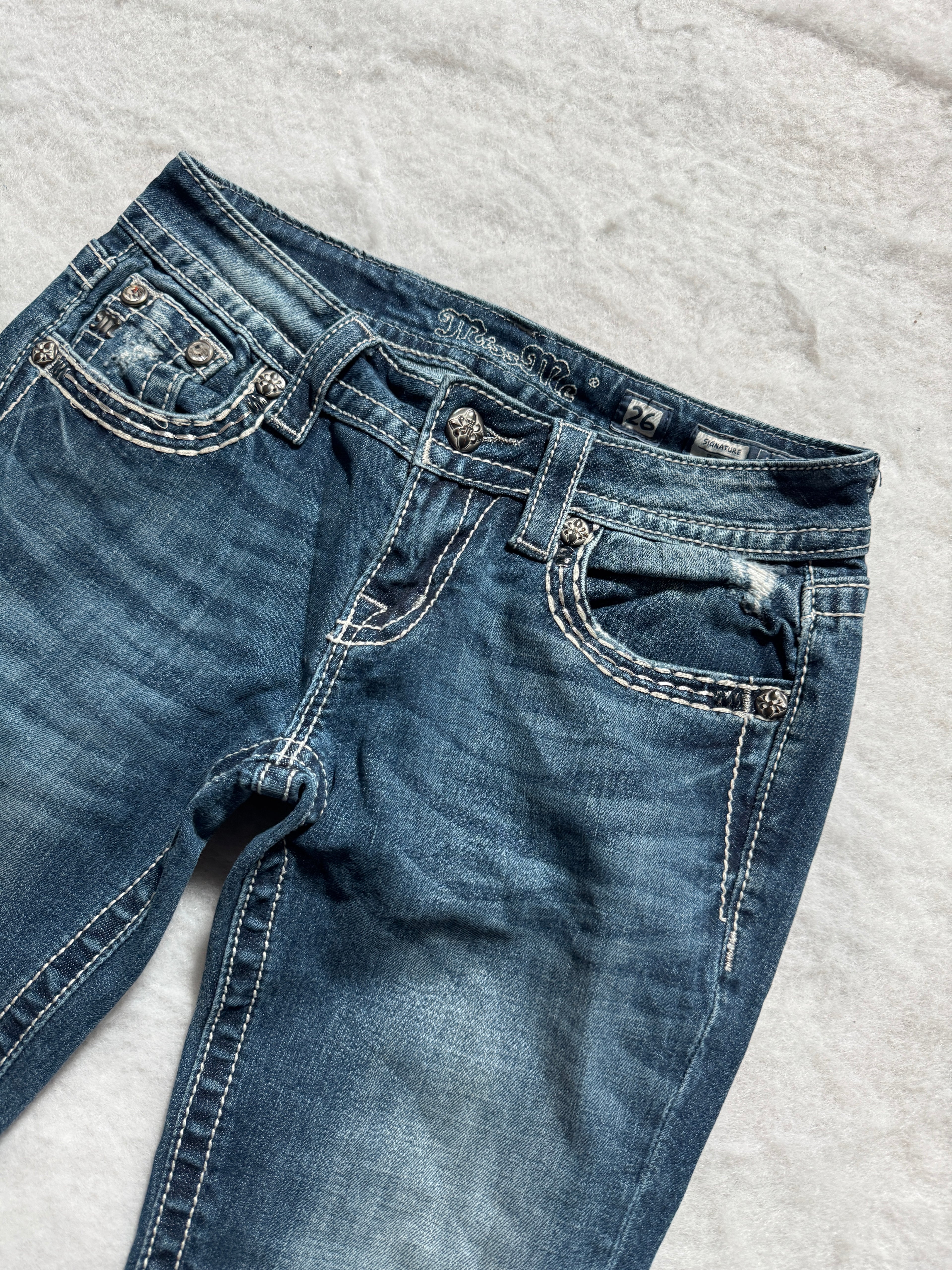 Miss Me Boot Cut Low Waist Jeans 26