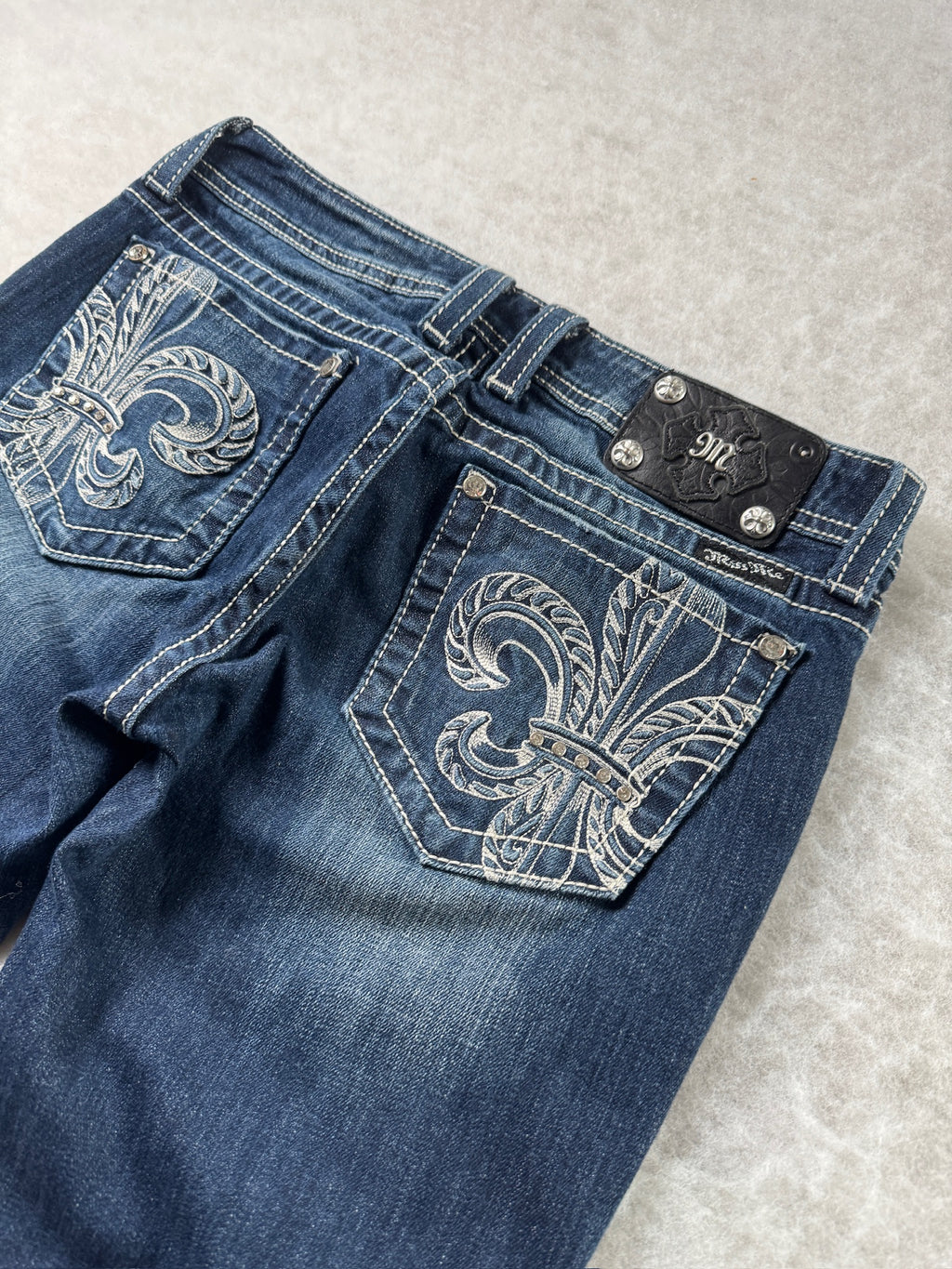 Miss Me Boot Cut Low Waist Jeans 31